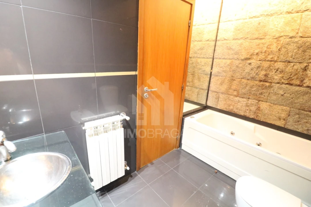 Apartamento T2 para Venda em São Vitor (Braga) Foto 17