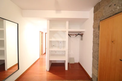 Apartamento T2 para Venda em São Vitor (Braga)