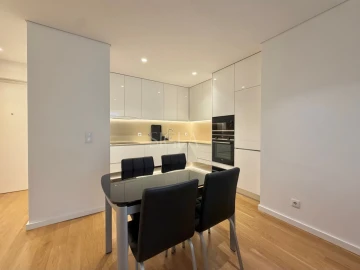 Apartamento T2 para Arrendamento em Canidelo