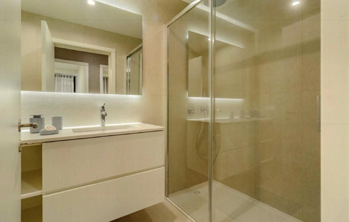 Apartamento T2 para Venda em Santa Marinha e São Pedro da Afurada Foto 7