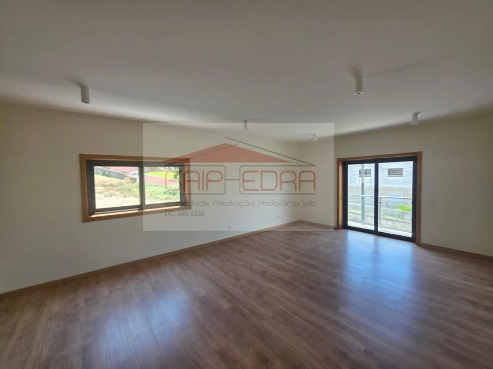 Moradia T4 para Venda em Margaride, Várzea, Lagares, Varziela, Moure Foto 26