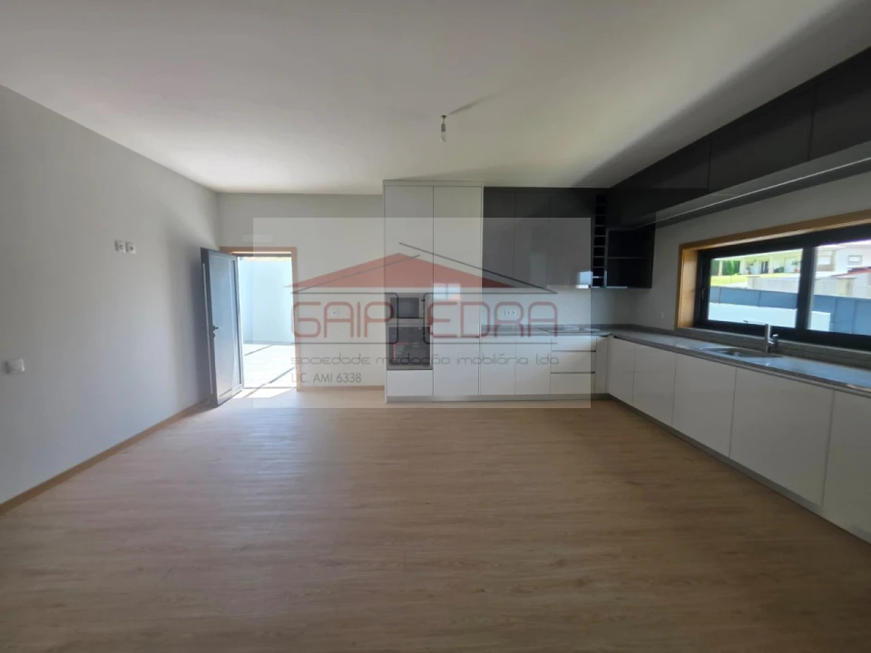 Moradia T4 para Venda em Margaride, Várzea, Lagares, Varziela, Moure Foto 12