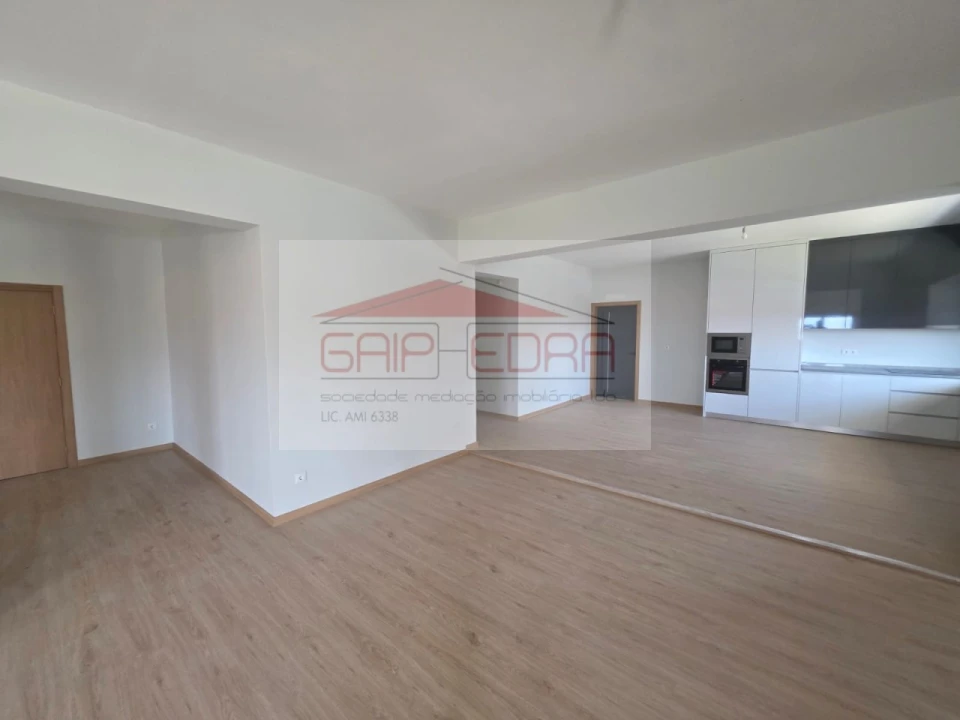 Moradia T4 para Venda em Margaride, Várzea, Lagares, Varziela, Moure Foto 9