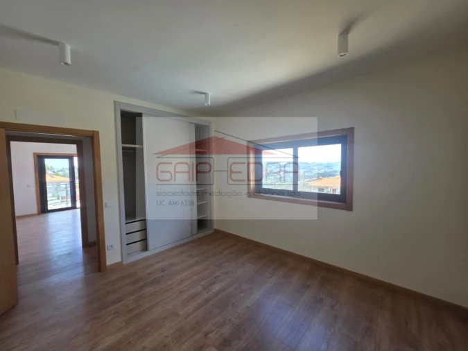 Moradia T4 para Venda em Margaride, Várzea, Lagares, Varziela, Moure Foto 28