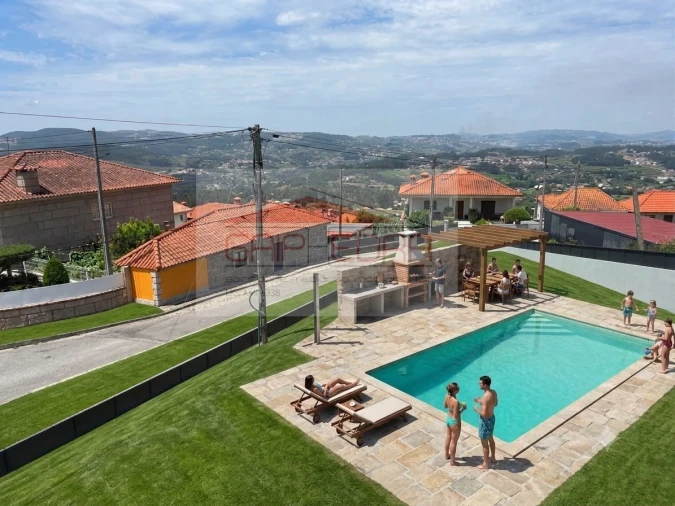Moradia T4 para Venda em Margaride, Várzea, Lagares, Varziela, Moure Foto 2