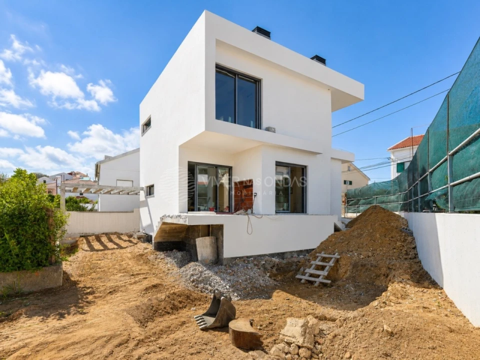 Moradia T3 para Venda em Charneca de Caparica e Sobreda Foto 1