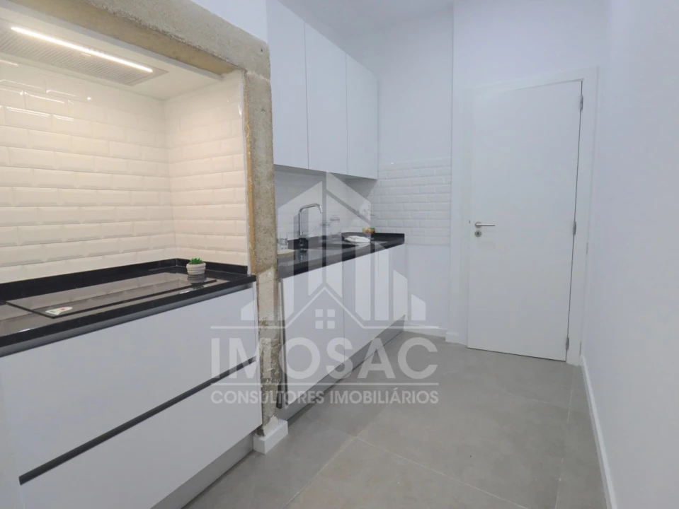 Apartamento T3 para Venda em Benfica Foto 9