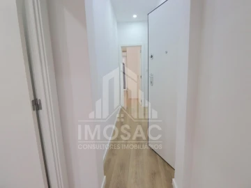 Apartamento T3 para Venda em Benfica