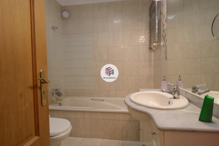 Apartamento T3 para Arrendamento em Matosinhos e Leça da Palmeira Foto 8