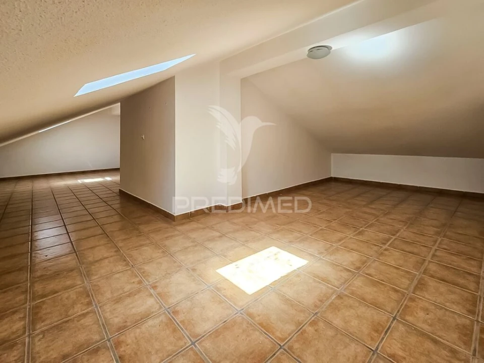 Moradia T3 para Venda em São Bras e São Lourenço Foto 13