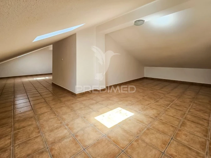 Moradia T3 para Venda em São Bras e São Lourenço Foto 13