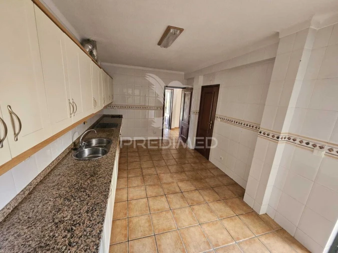 Moradia T3 para Venda em São Bras e São Lourenço Foto 10