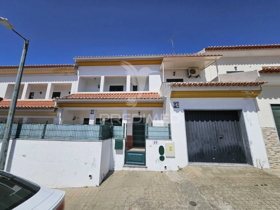 Moradia T3 para Venda em São Bras e São Lourenço Foto 5