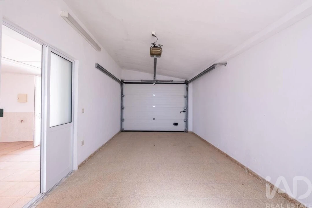 Moradia T3 para Venda em Vila Nova Foto 16
