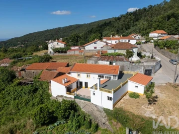 Moradia T3 para Venda em Vila Nova