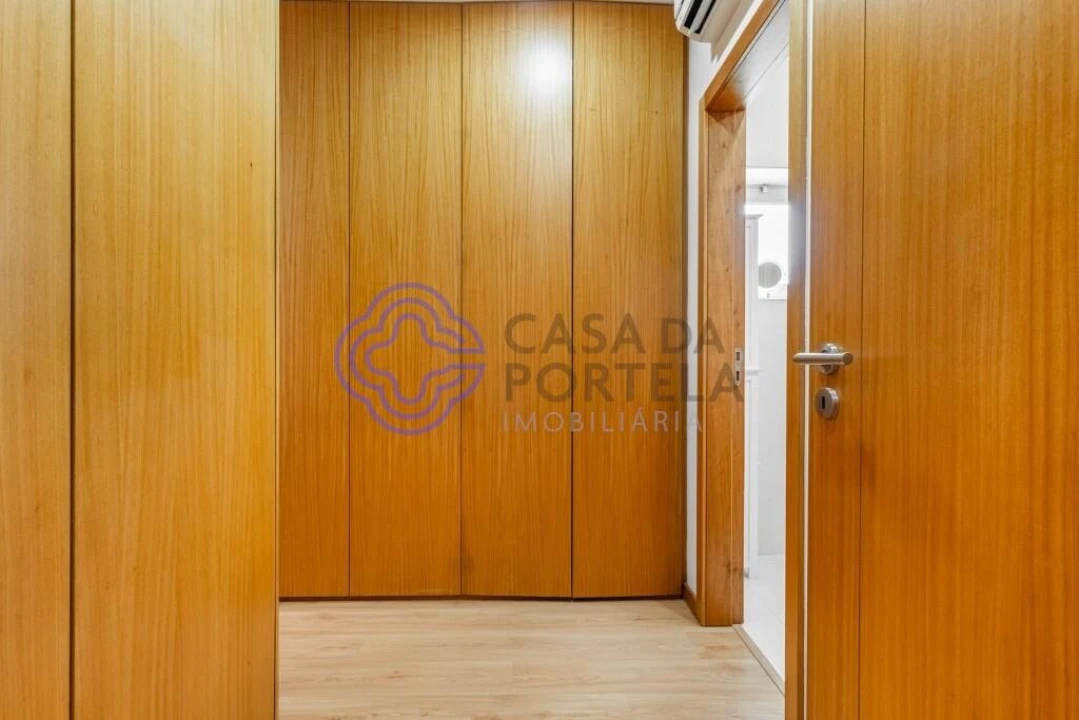 Apartamento T3 para Venda em Ruivães e Novais Foto 10