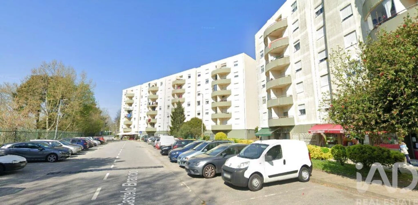 Apartamento T2 para Venda em Fânzeres e São Pedro da Cova Foto 1