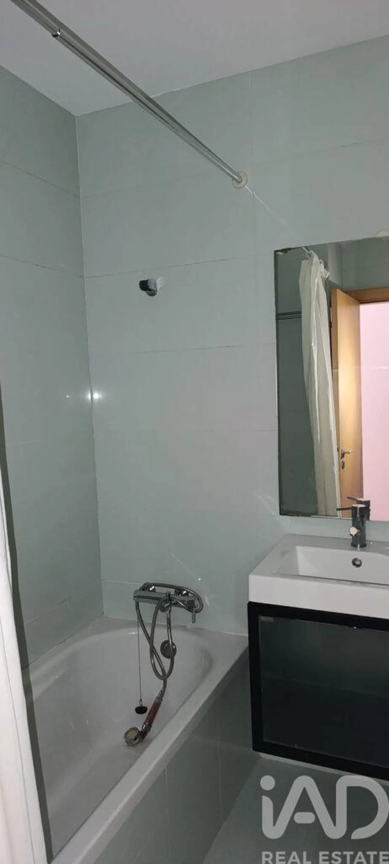 Apartamento T1 para Arrendamento em Paranhos Foto 1