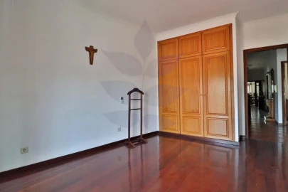 Moradia T3 para Venda em Vila Verde e Barbudo