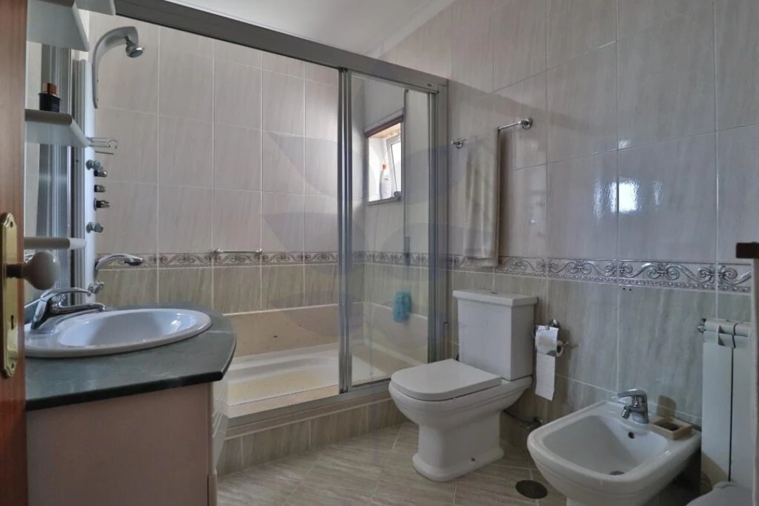Moradia T3 para Venda em Vila Verde e Barbudo Foto 9