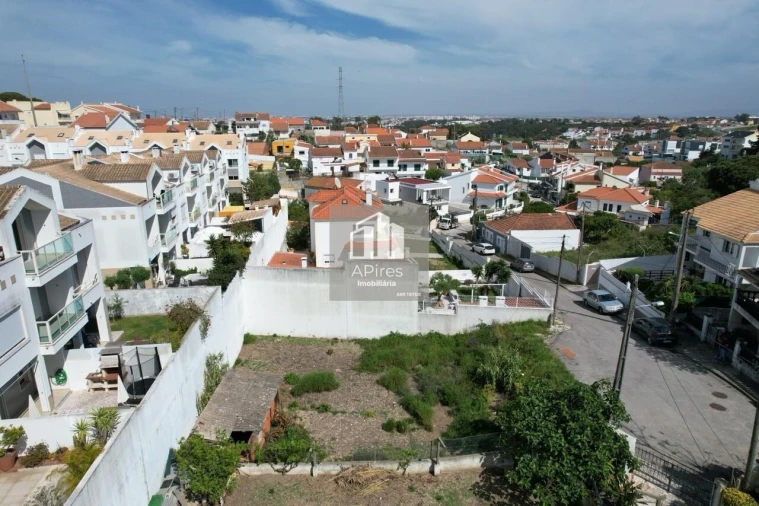 Terreno para Venda em Charneca de Caparica e Sobreda Foto 8