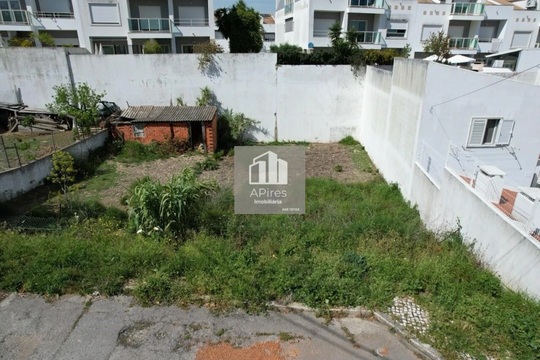 Terreno para Venda em Charneca de Caparica e Sobreda Foto 4