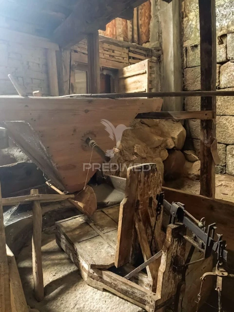 Moradia T4 para Venda em São João de Fontoura