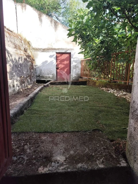 Moradia T4 para Venda em São João de Fontoura