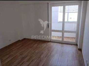 Apartamento T1 para Venda em Azeitão (São Lourenço e São Simão)