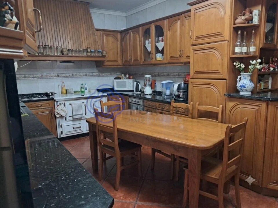 Moradia T3 para Venda em Rebordosa Foto 4