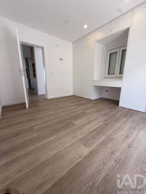 Apartamento T3 para Venda em Romeira e Várzea
