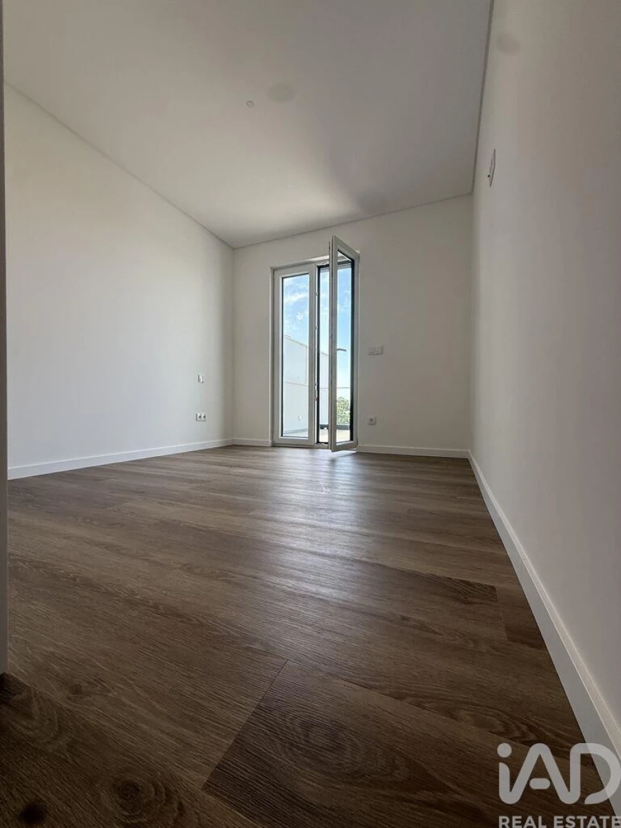 Apartamento T3 para Venda em Romeira e Várzea Foto 18
