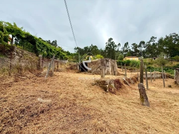 Moradia T3 para Venda em Vilela, São Cosme e São Damião e Sá