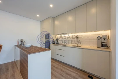 Apartamento T2 para Venda em Foz do Sousa e Covelo