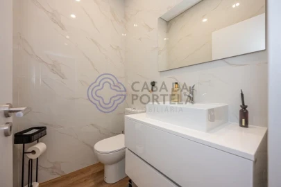 Apartamento T2 para Venda em Foz do Sousa e Covelo