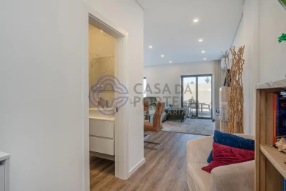 Apartamento T2 para Venda em Foz do Sousa e Covelo