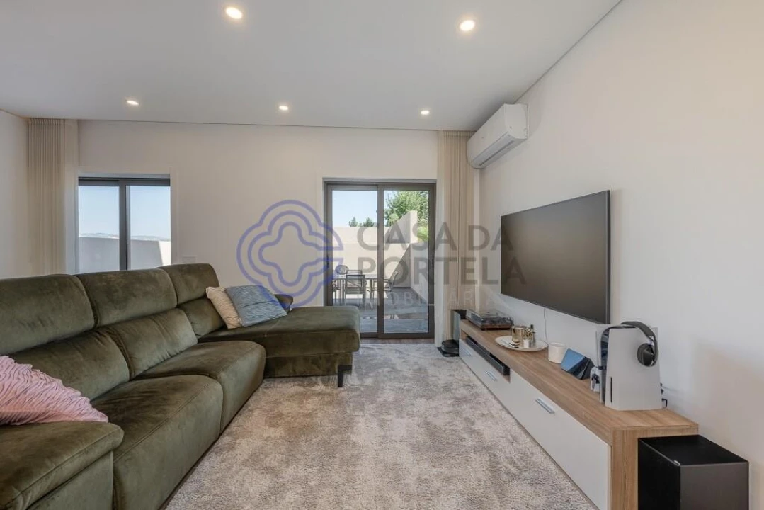 Apartamento T2 para Venda em Foz do Sousa e Covelo Foto 11