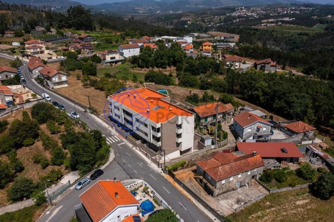 Apartamento T2 para Venda em Foz do Sousa e Covelo Foto 3