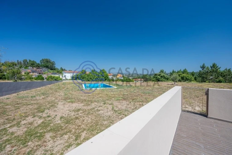 Apartamento T2 para Venda em Foz do Sousa e Covelo Foto 25