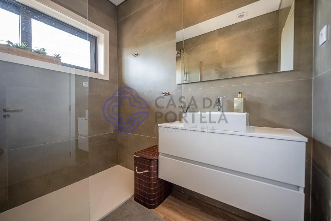 Apartamento T2 para Venda em Foz do Sousa e Covelo Foto 39