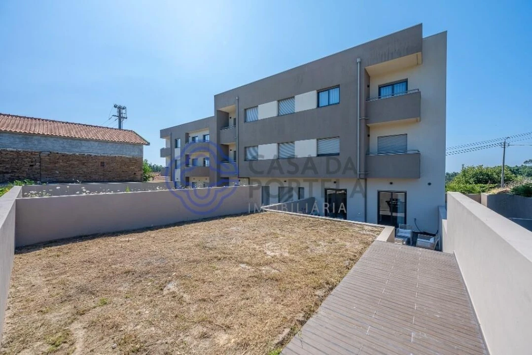 Apartamento T2 para Venda em Foz do Sousa e Covelo Foto 26