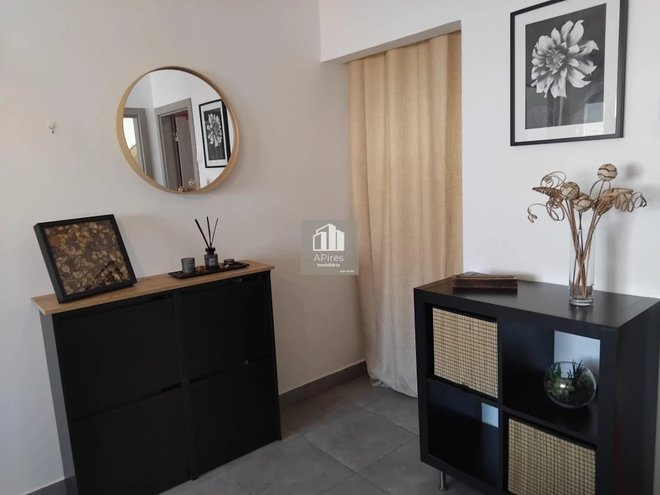 Apartamento T2 para Venda em Costa da Caparica Foto 3