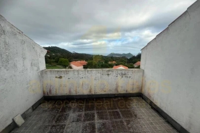 Moradia T4 para Venda em Posto Santo