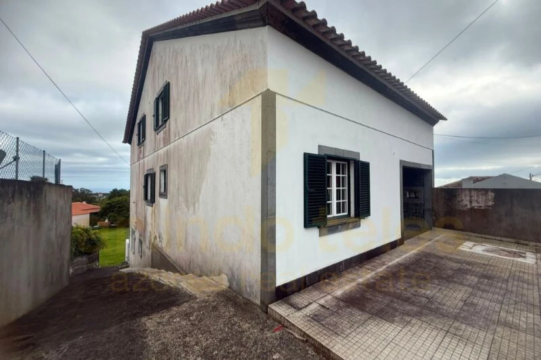 Moradia T4 para Venda em Posto Santo Foto 22