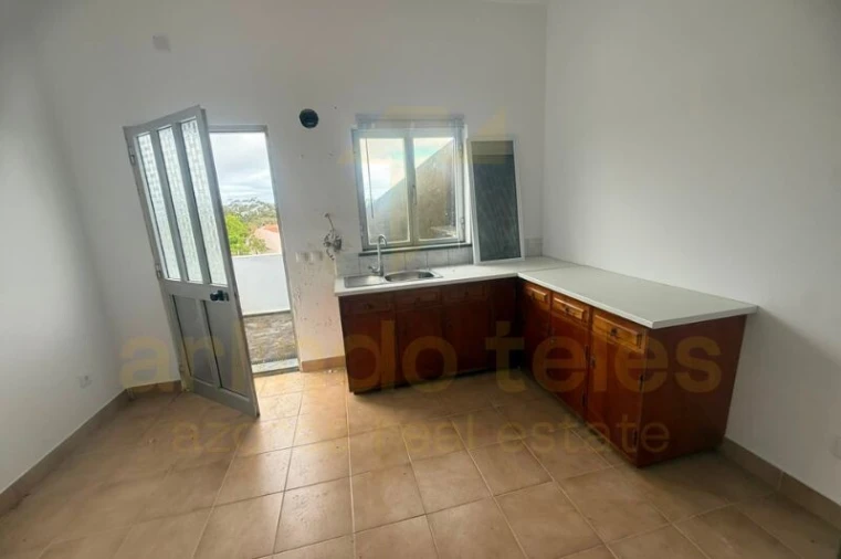 Moradia T4 para Venda em Posto Santo Foto 21