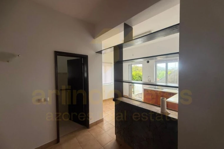 Moradia T4 para Venda em Posto Santo Foto 8