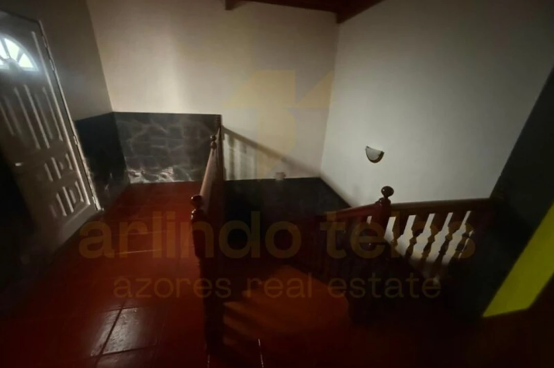 Moradia T4 para Venda em Posto Santo Foto 10