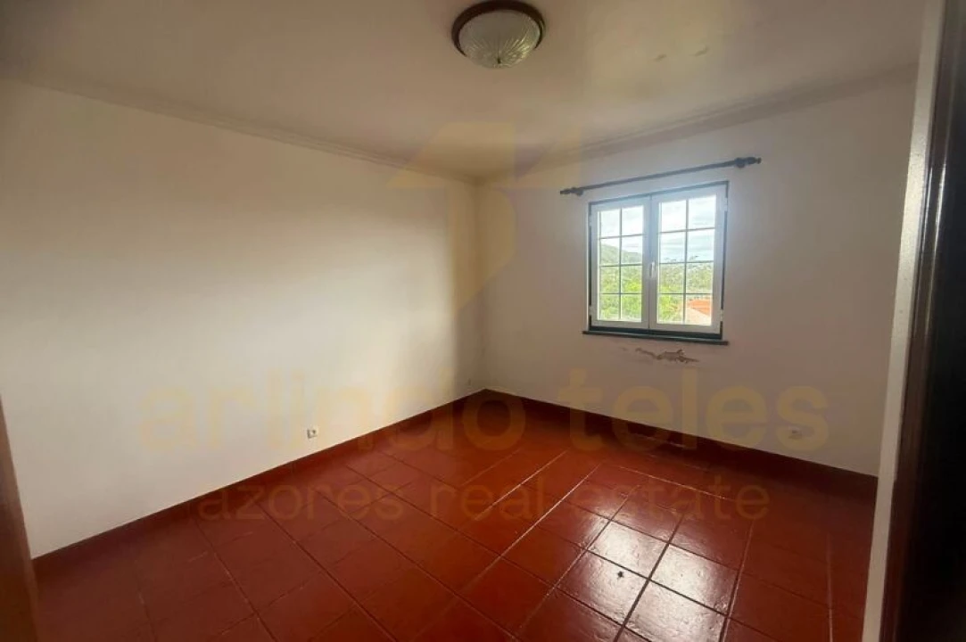 Moradia T4 para Venda em Posto Santo Foto 14