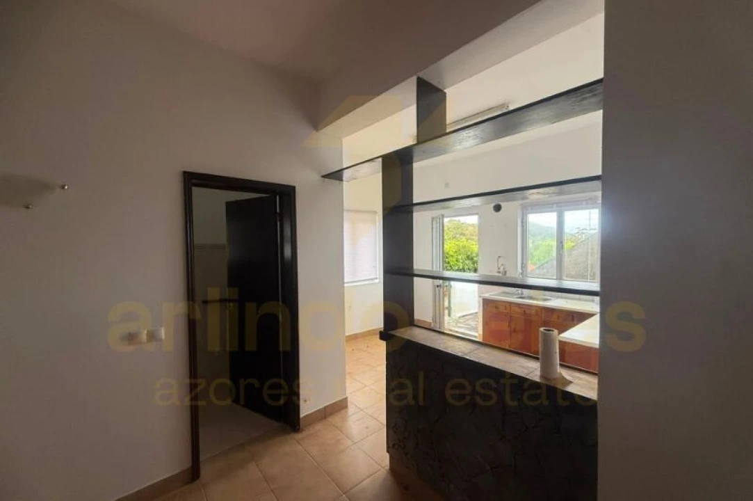 Moradia T4 para Venda em Posto Santo Foto 8