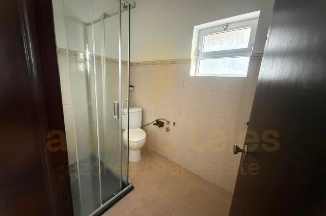 Moradia T4 para Venda em Posto Santo Foto 17